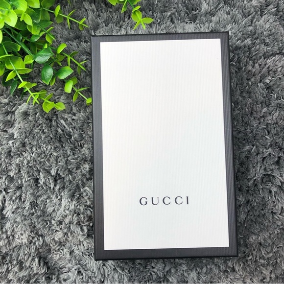 Gucci GG Marmont bifold Wallet Case iPhone 7/8 Case with interior card P… - Picture 12 of 15